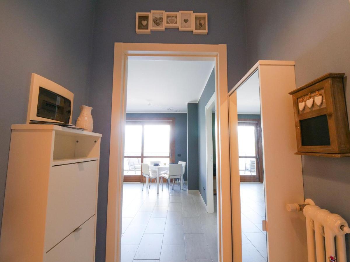 Full Of Colour Apartment Bellano Bagian luar foto